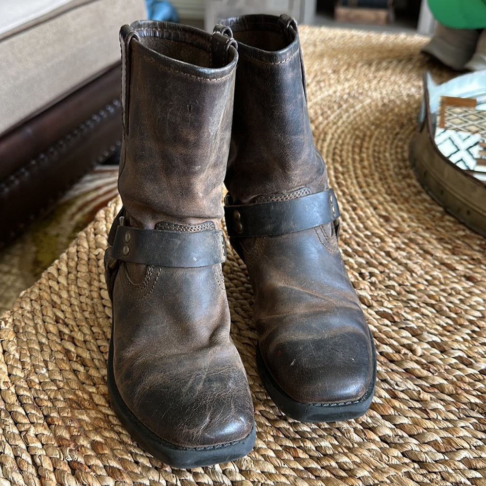 Frye kids boots -youth size 13 - Picture 6 of 15